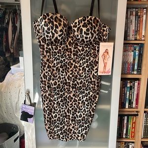 Victoria’s Secret leopard print shapewear